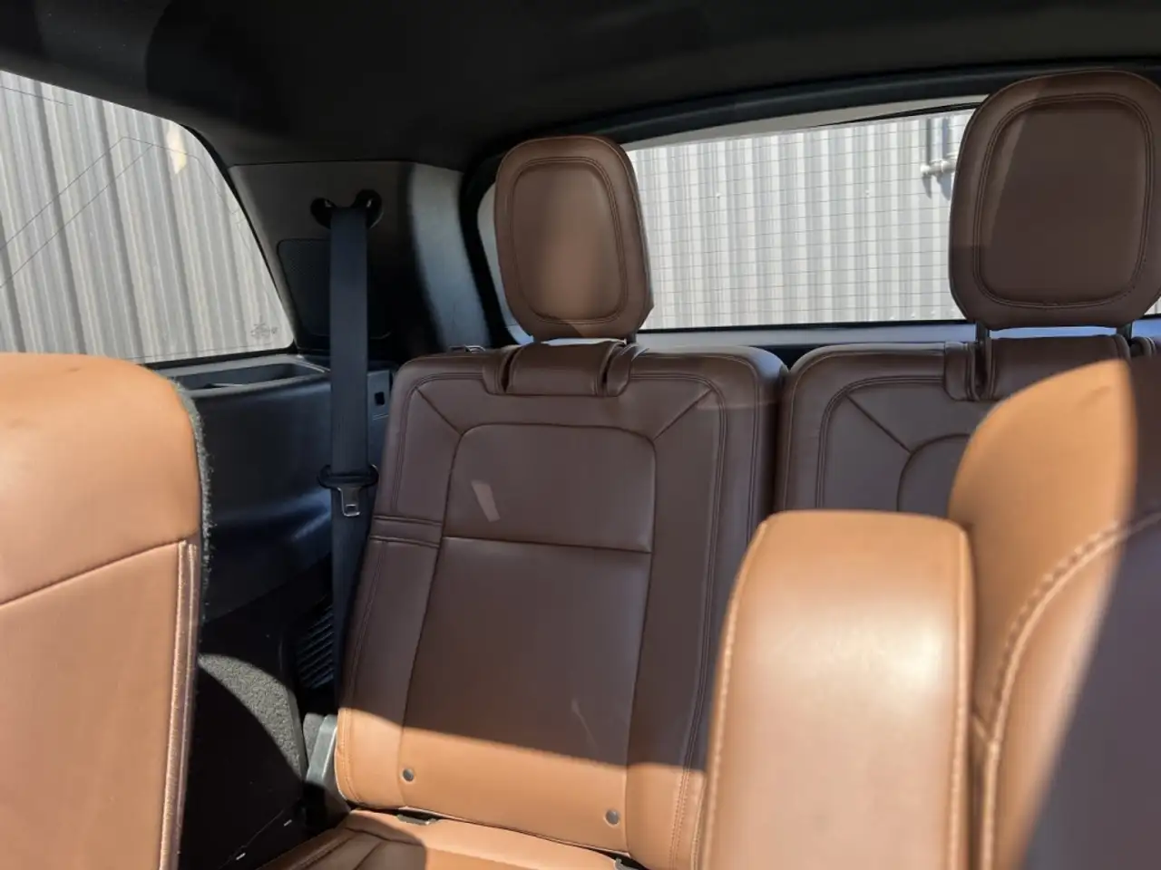 Lincoln Aviator снимка Lincoln Aviator