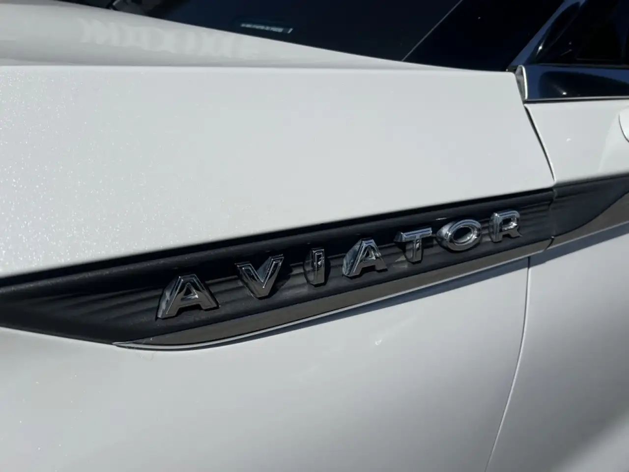 Lincoln Aviator снимка Lincoln Aviator