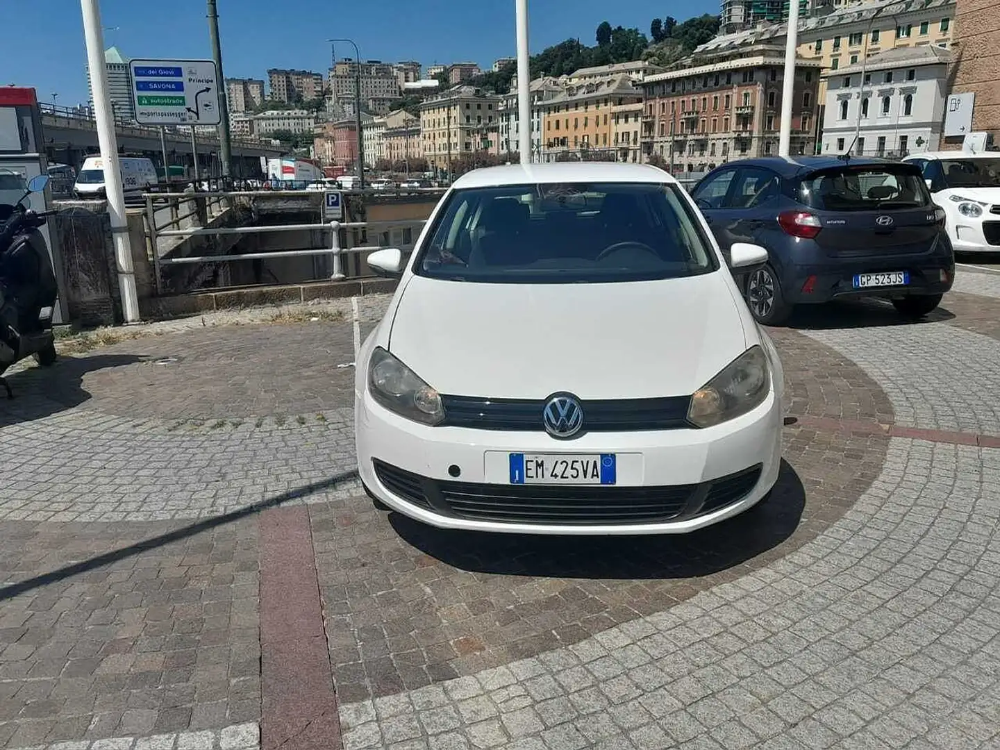Volkswagen Golf 6ª serie 1.6 TDI DPF 5p. United Bianco - 2