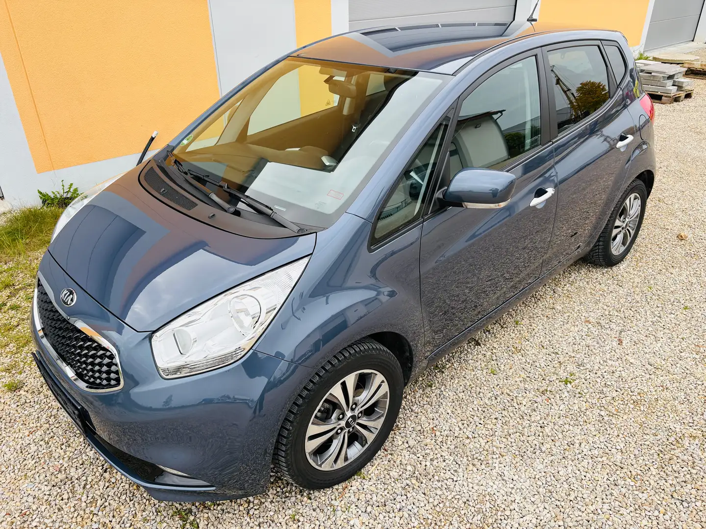 Kia Venga Venga 1.6 Dream-Team Edition*LHZ*SHZG*PDC*KLIMA* Grau - 2