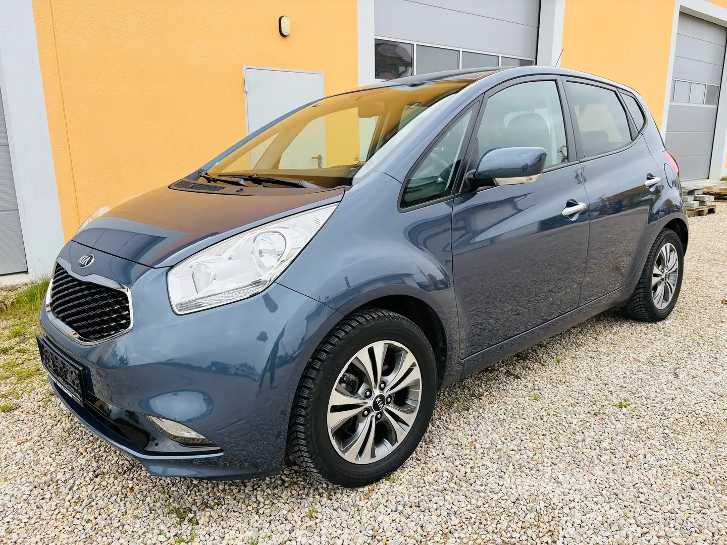 Kia Venga Venga 1.6 Dream-Team Edition*LHZ*SHZG*PDC*KLIMA* Grau - 1
