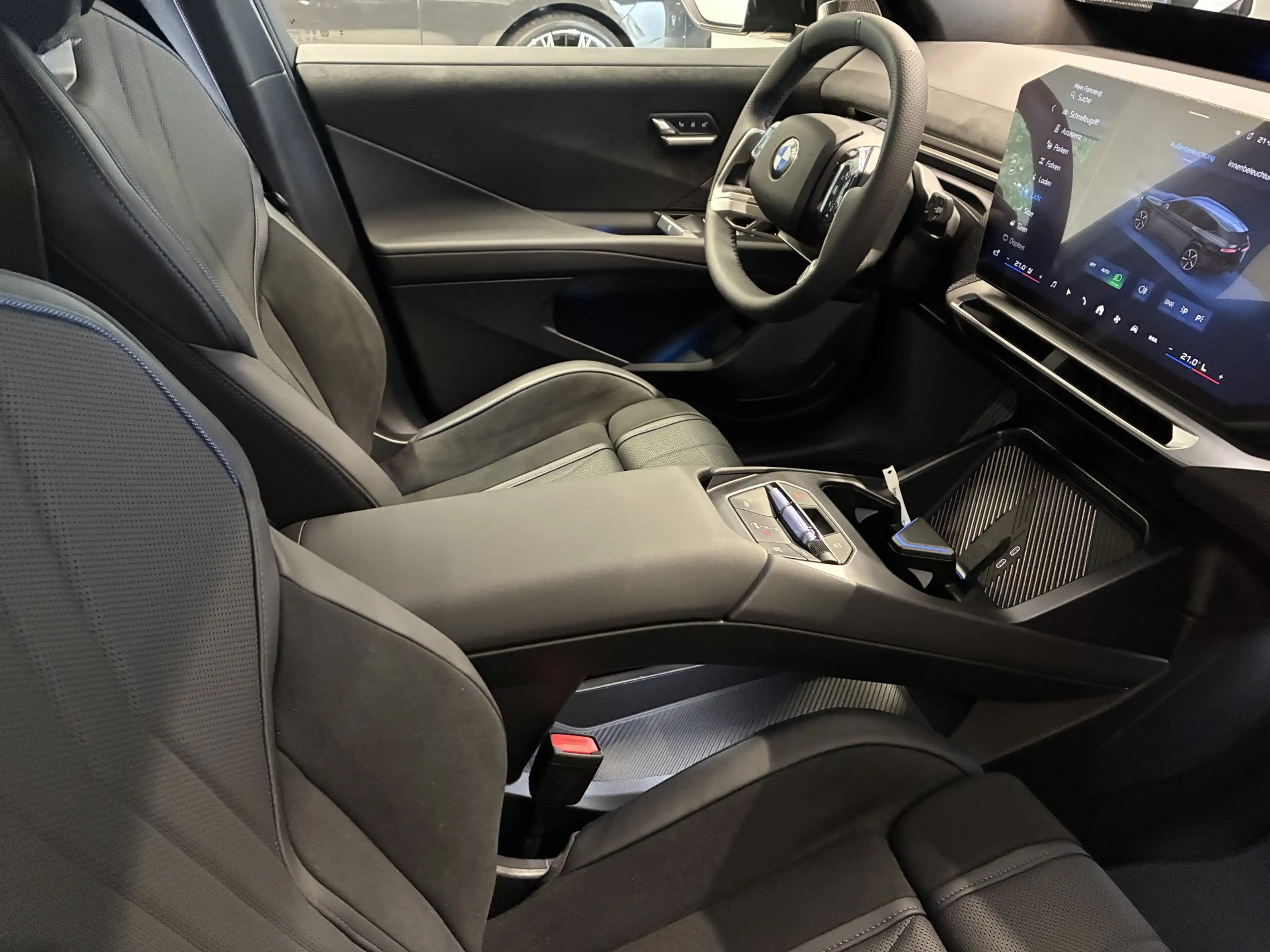 BMW iX3 40 sDrive — photo 10