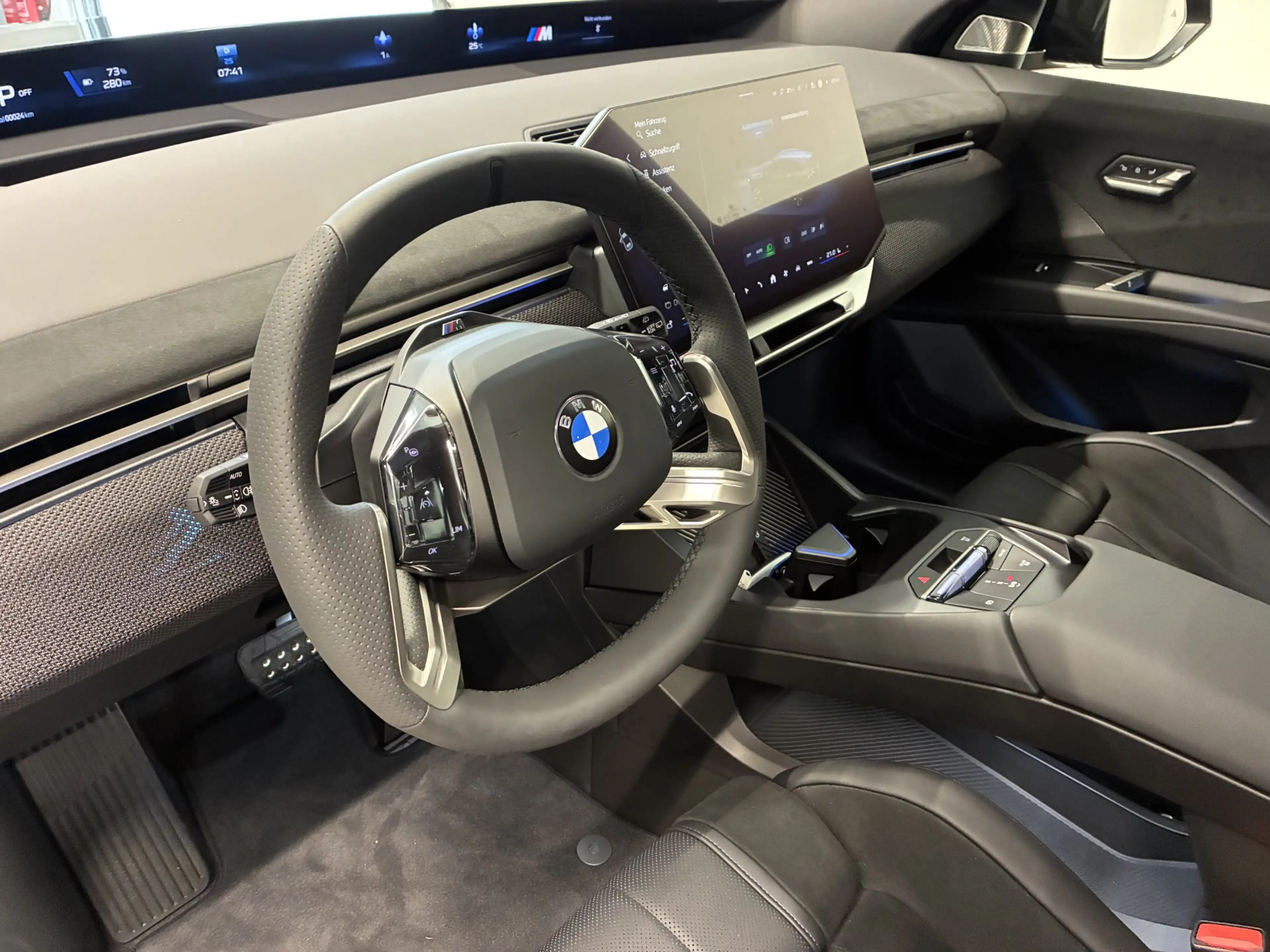 BMW iX3 40 sDrive — photo 8