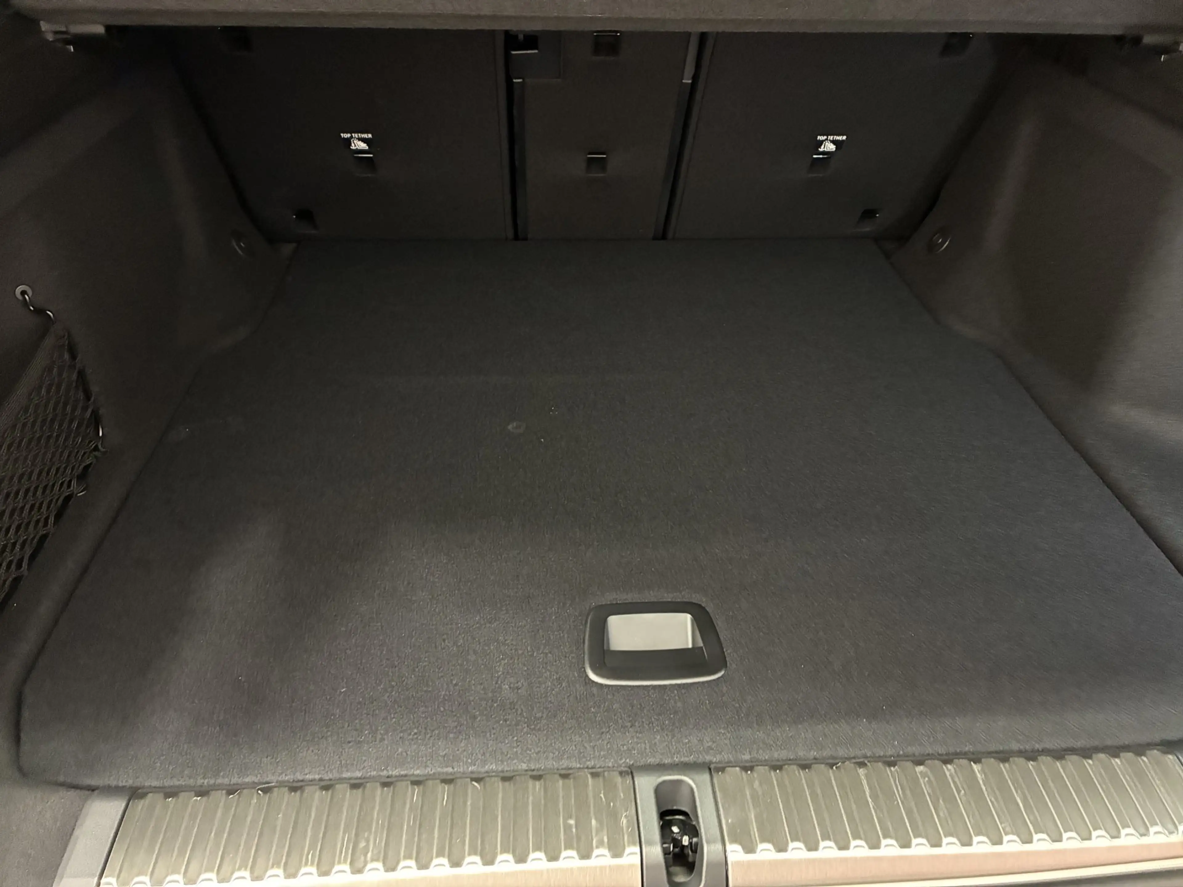 BMW iX3 40 sDrive — photo 7