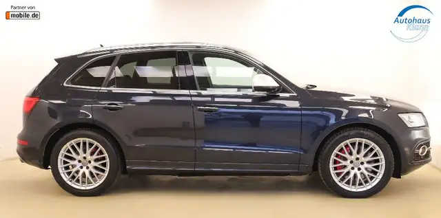 Audi SQ5 view 5