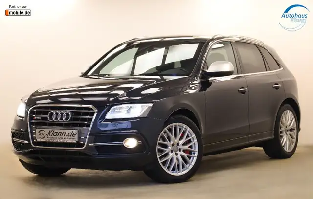 Audi SQ5 view 3