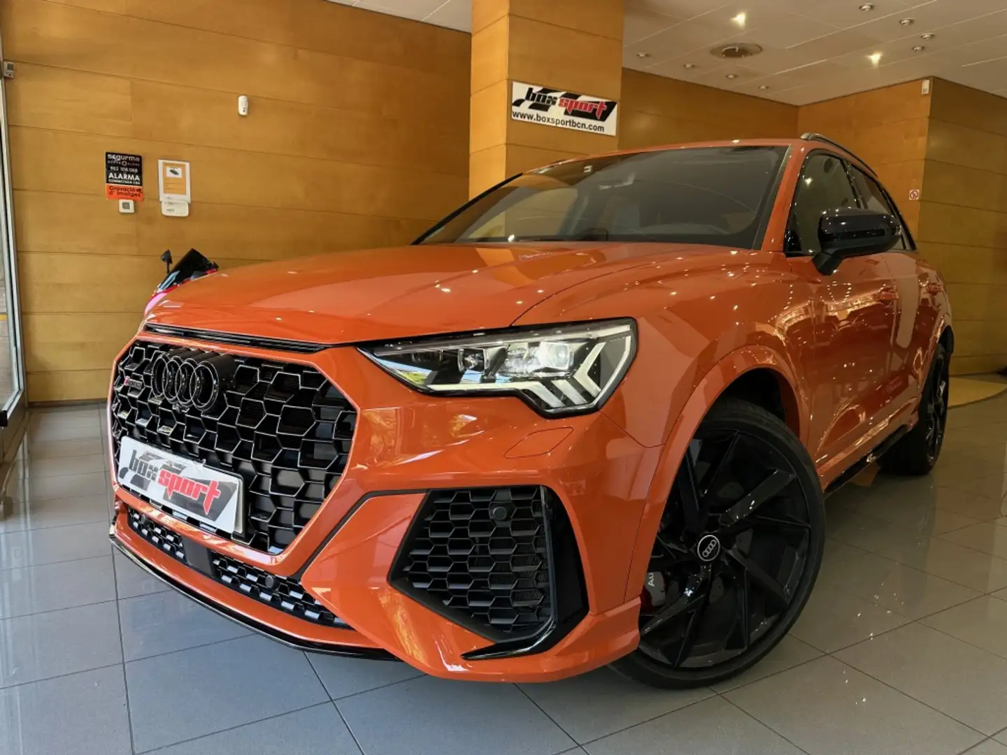 Audi RS Q3 2.5 TFSI quattro S tronic Naranja - 1
