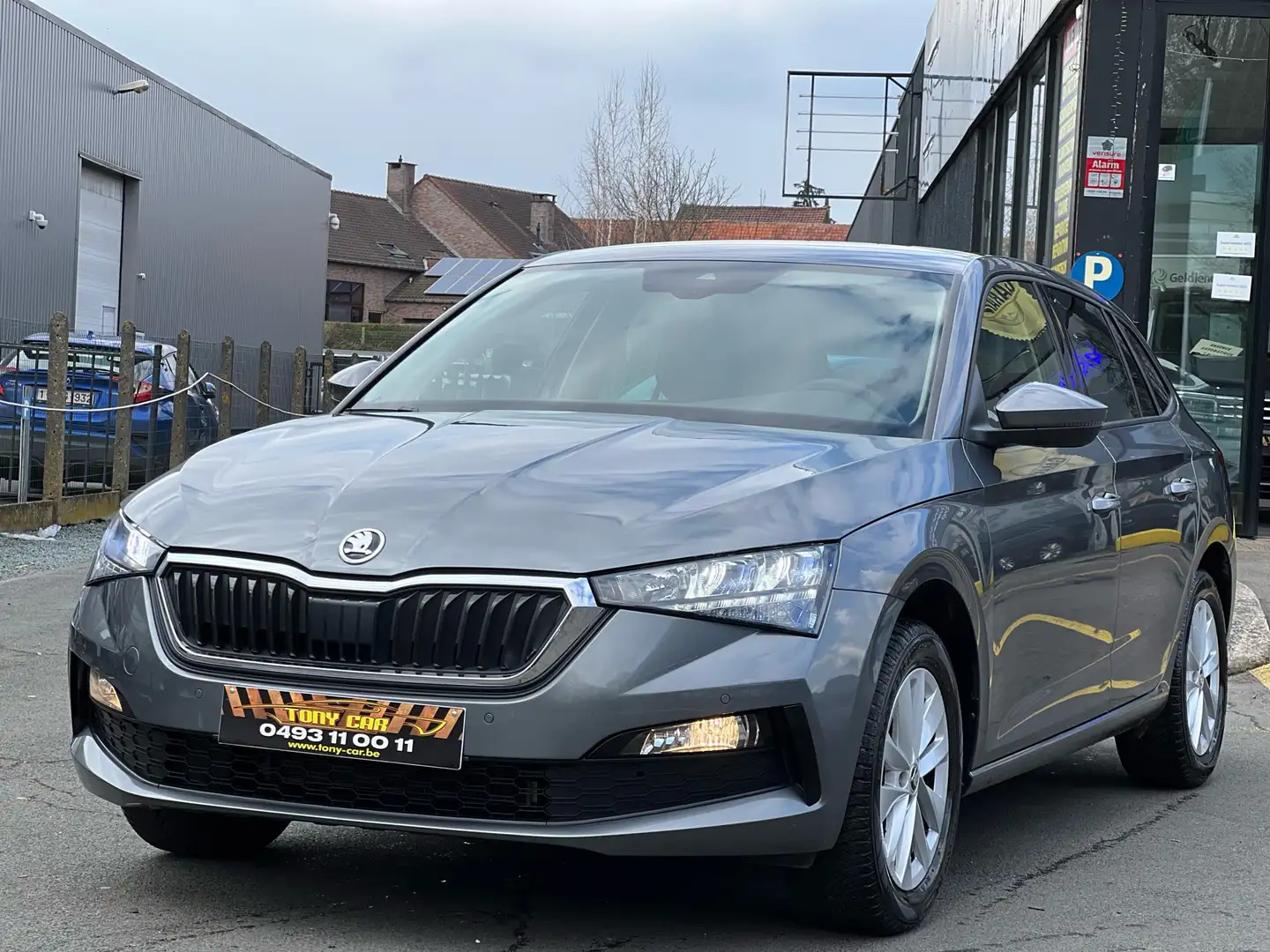 Skoda Scala 1.0 TSI✅14944Km✅*NAVI*via CarPlay*LED*BT*A/c* Gris - 2