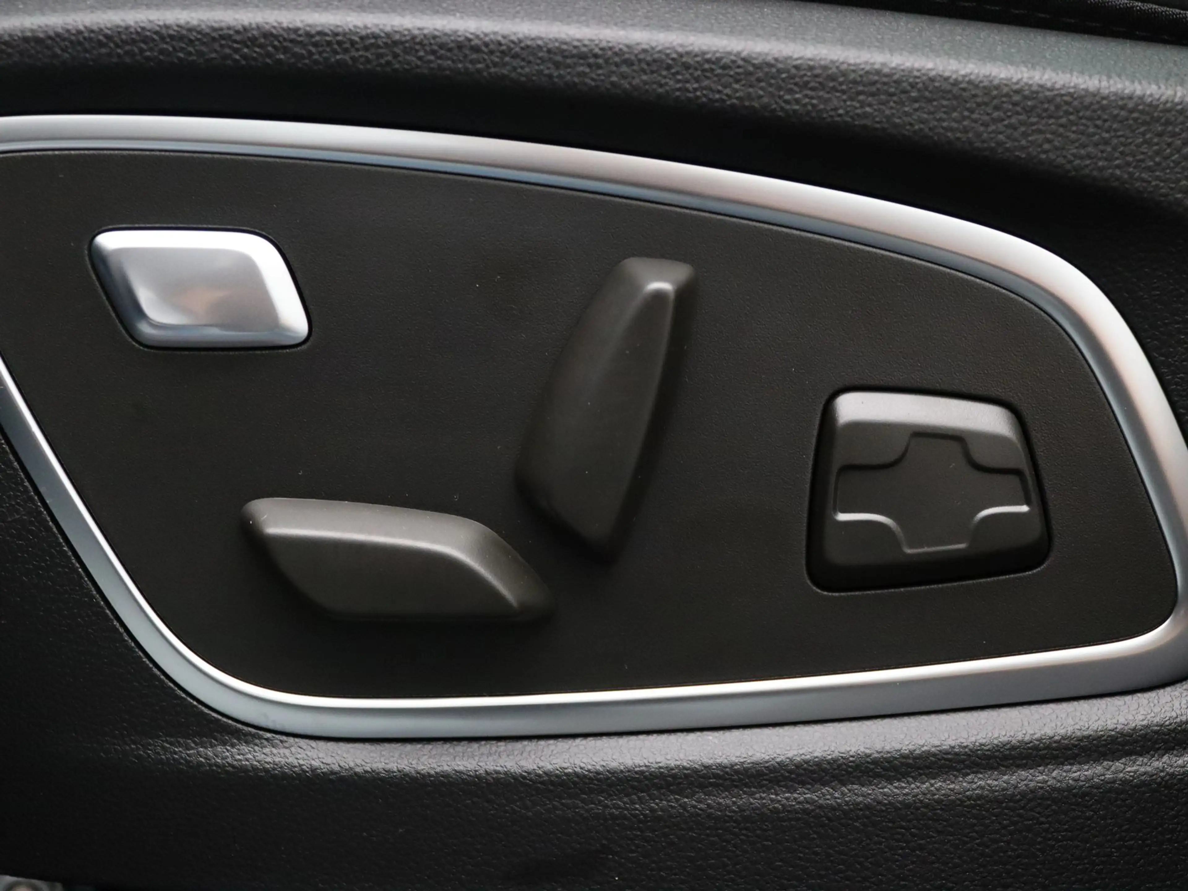 Renault Austral 1.2 E-Tech full hybrid 200 esprit Alpine Apple Car — photo 29