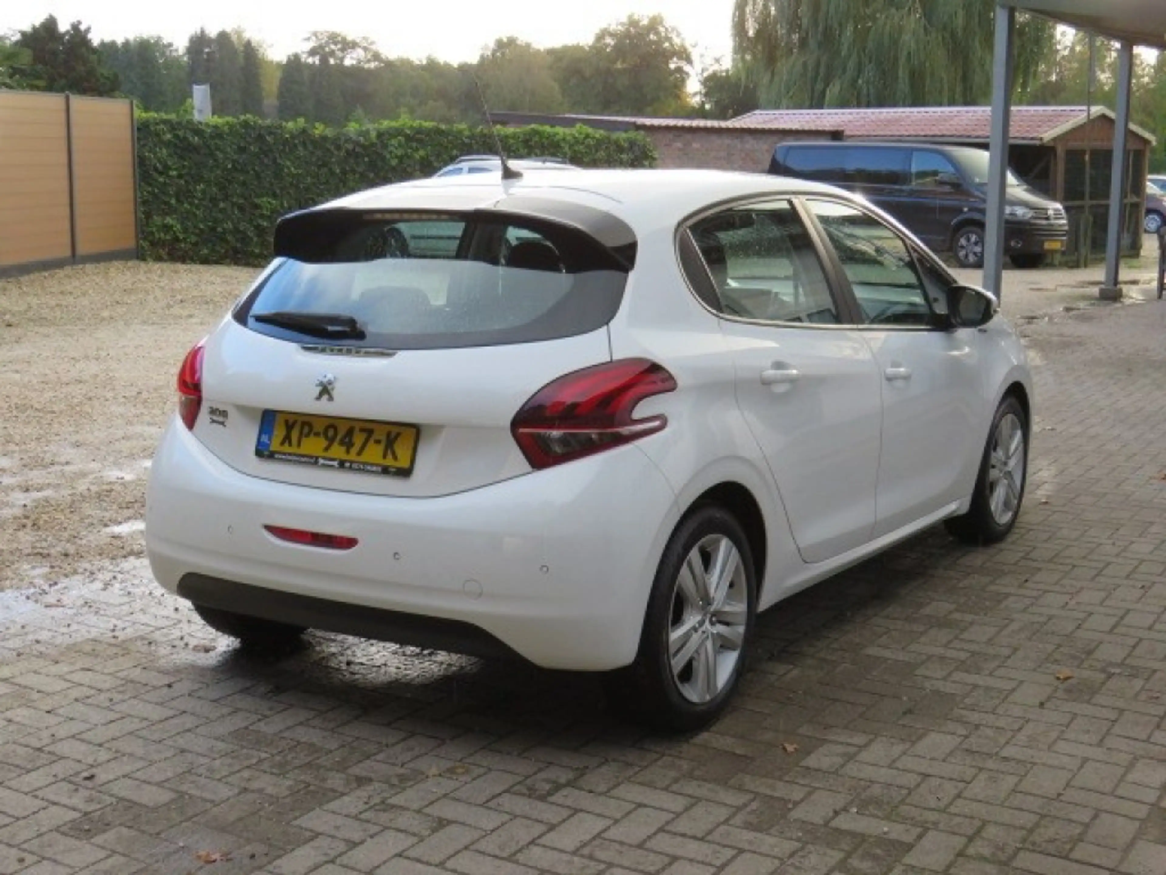 Peugeot 208 1.2 PURET. SIGNATURE — photo 5