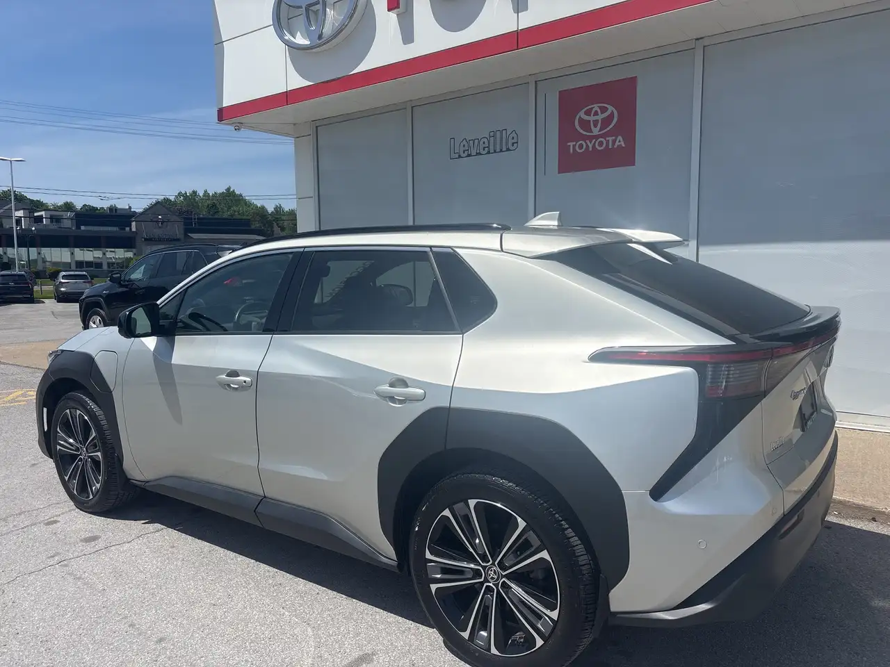 Toyota bZ4X снимка Toyota bZ4X