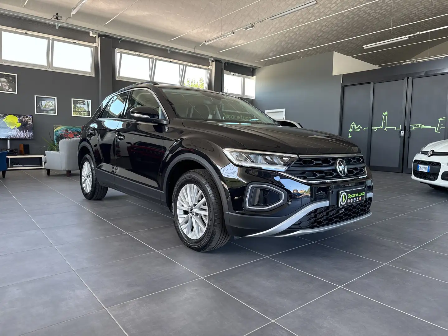 Volkswagen T-Roc 2.0 TDI 116cv SCR Life Noir - 2