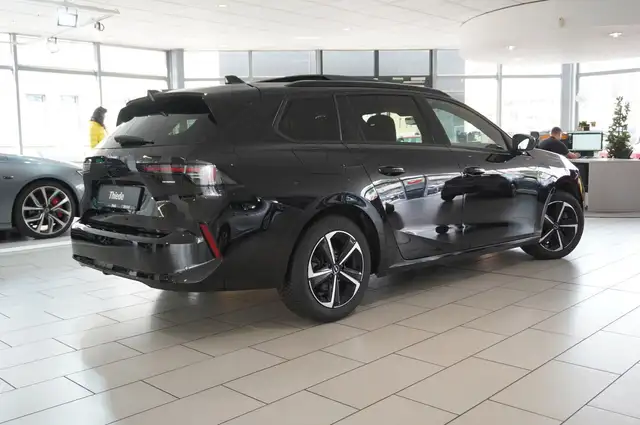 Opel Astra view 9