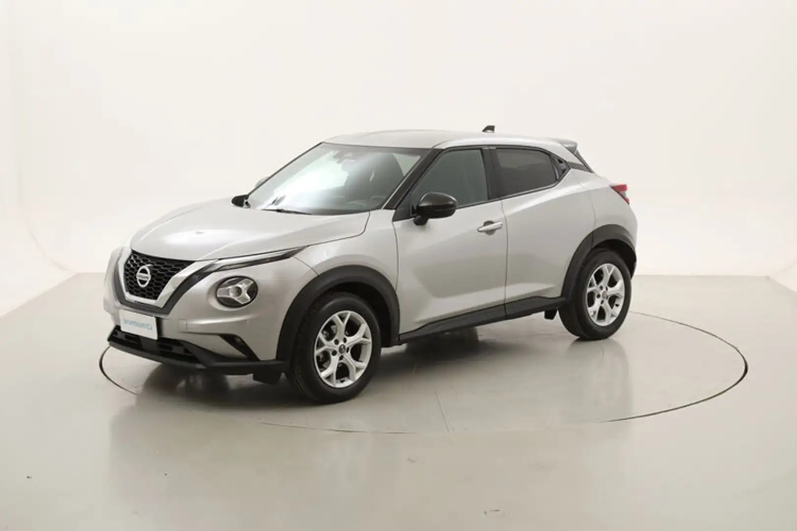 Nissan Juke N-Connecta 1.0 Benzina 114CV Argento - 1