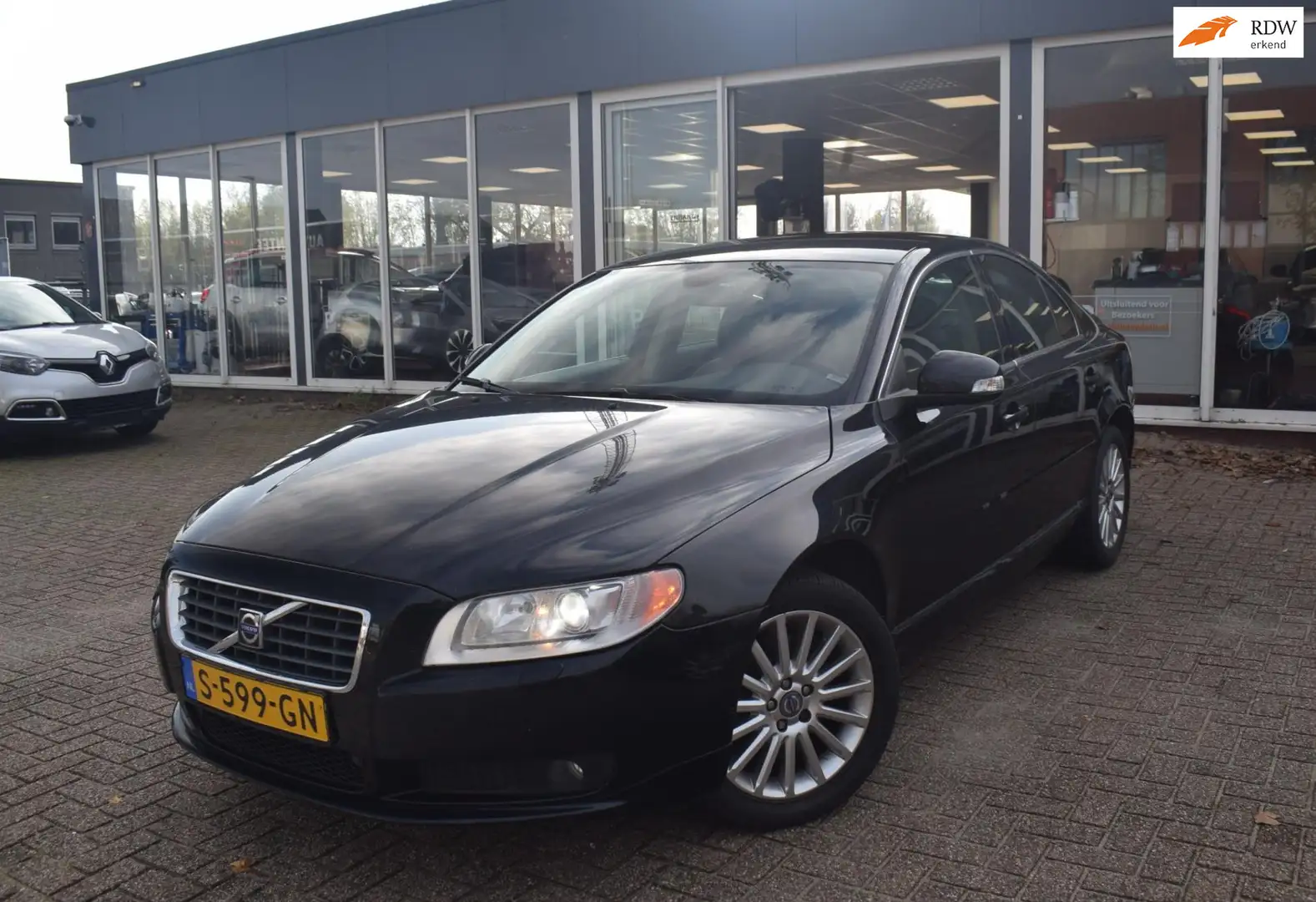 Volvo S80 3.2 AWD | AUTOMAAT| CLIMATE CONTROL |PARKEERSENSOR Zwart - 1
