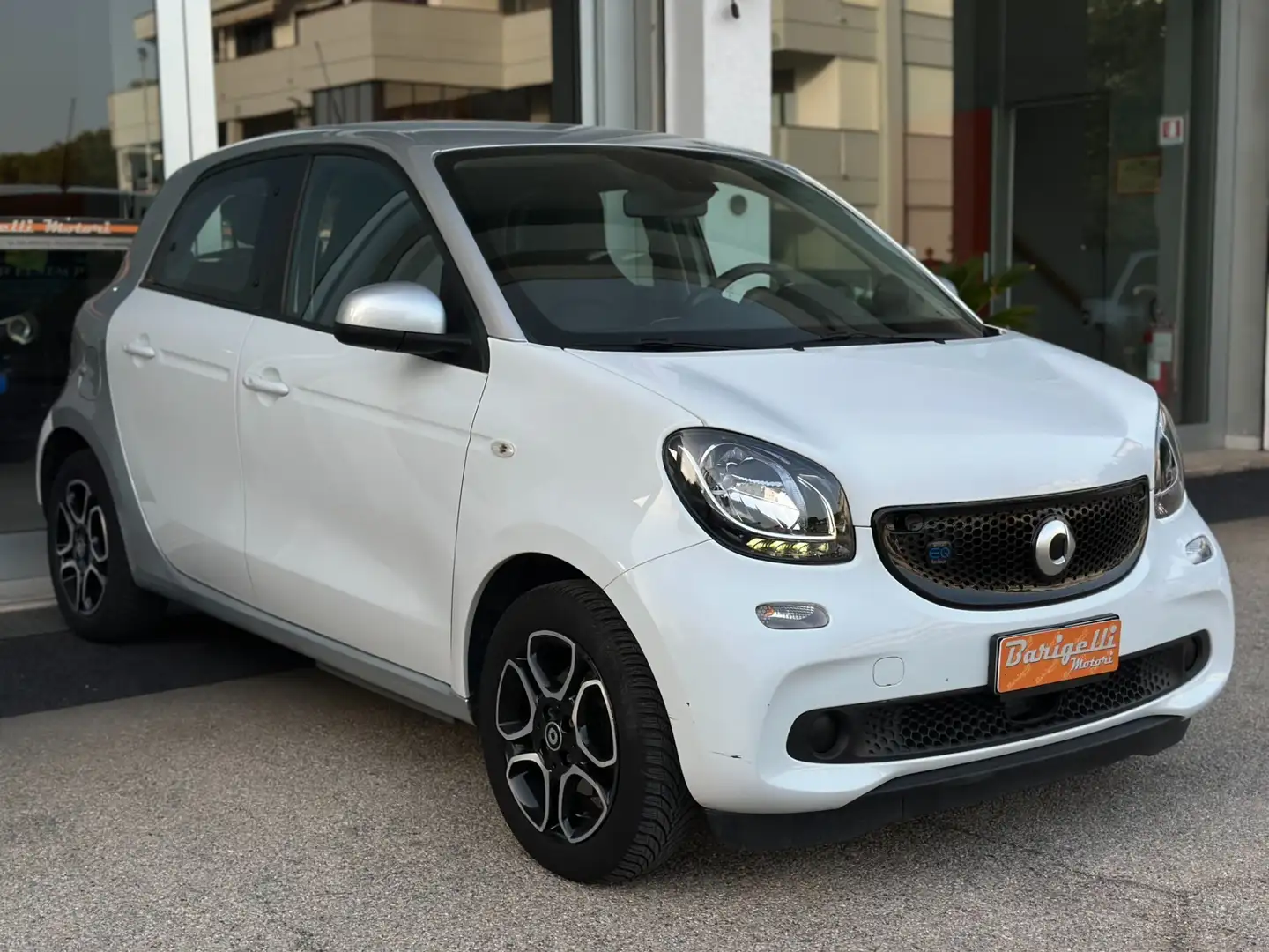 smart forFour EQ Prime, Pelle, Navi Blanc - 2