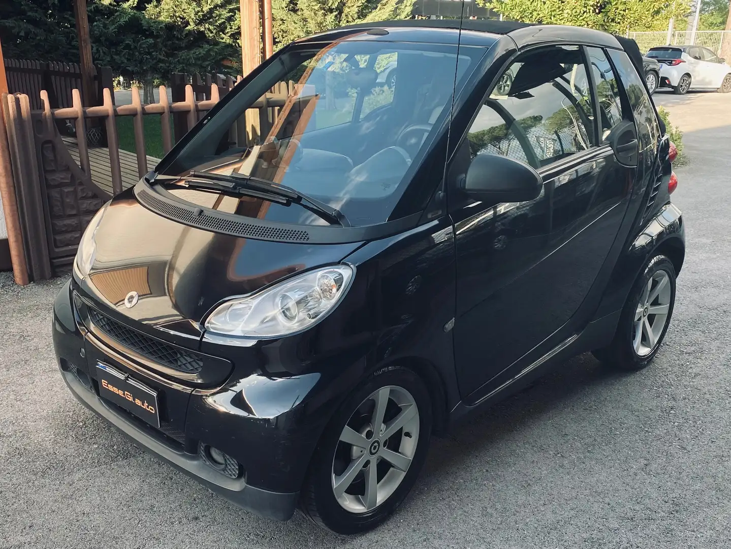 smart forTwo Cabrio **VED.NOTE** Noir - 1
