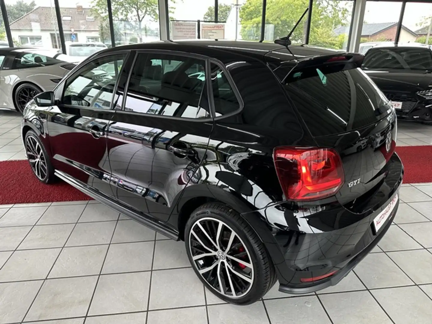 Volkswagen Polo GTI BlueMotionTech Navi+Alu+PDC+SHZ+Tempomat Noir - 2