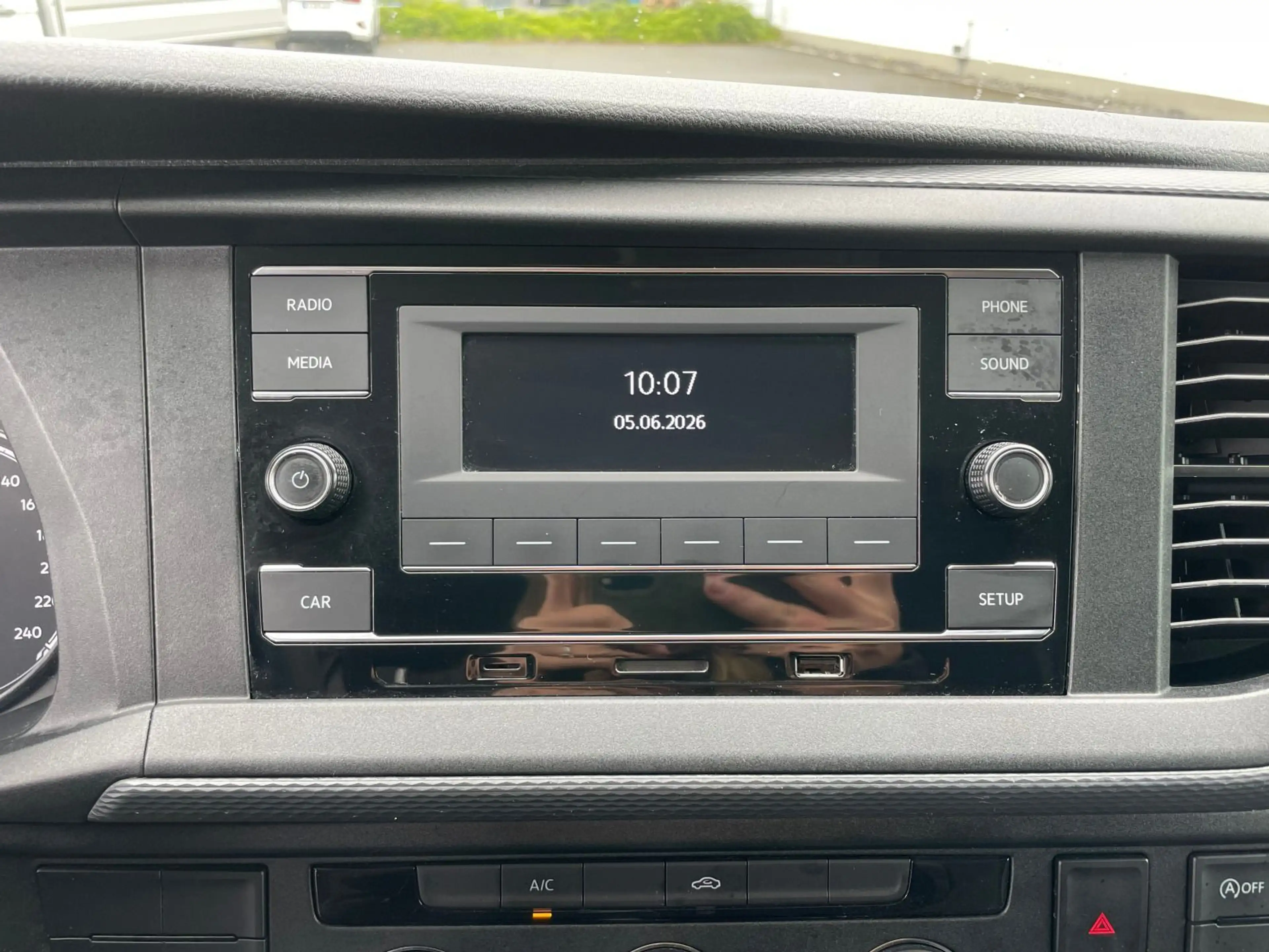 Volkswagen T6.1 Transporter T6.1 Kasten 2.0 TDI Klima H.flügeltüren Holzbode — photo 11