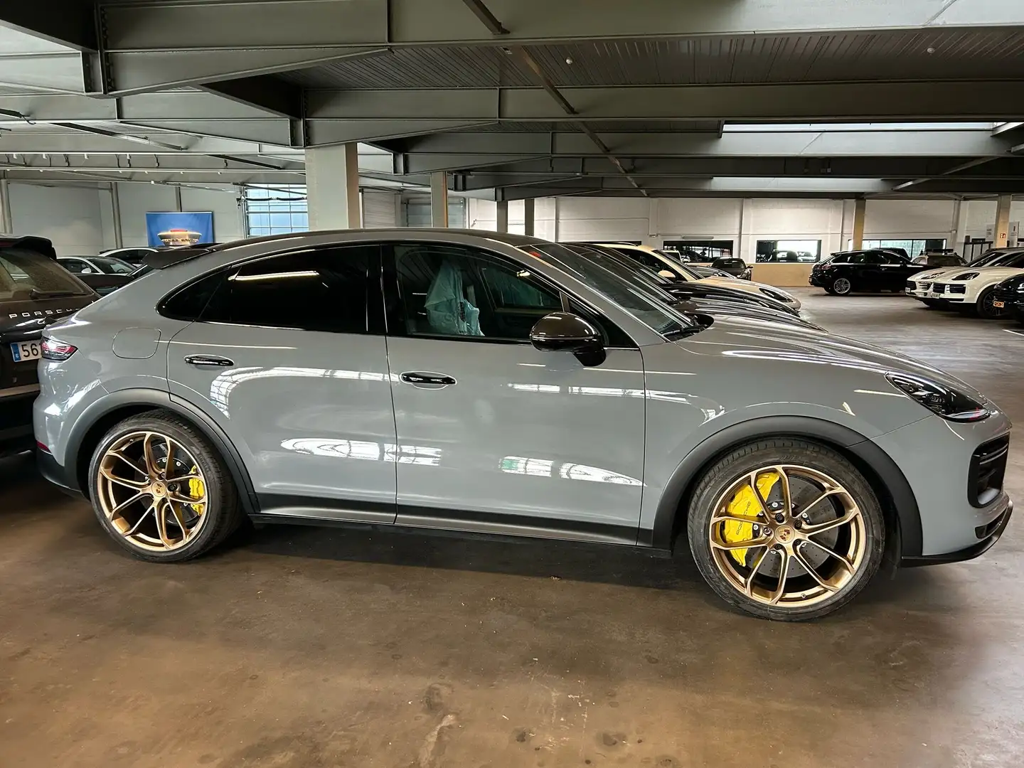 Porsche Cayenne Turbo GT - 1