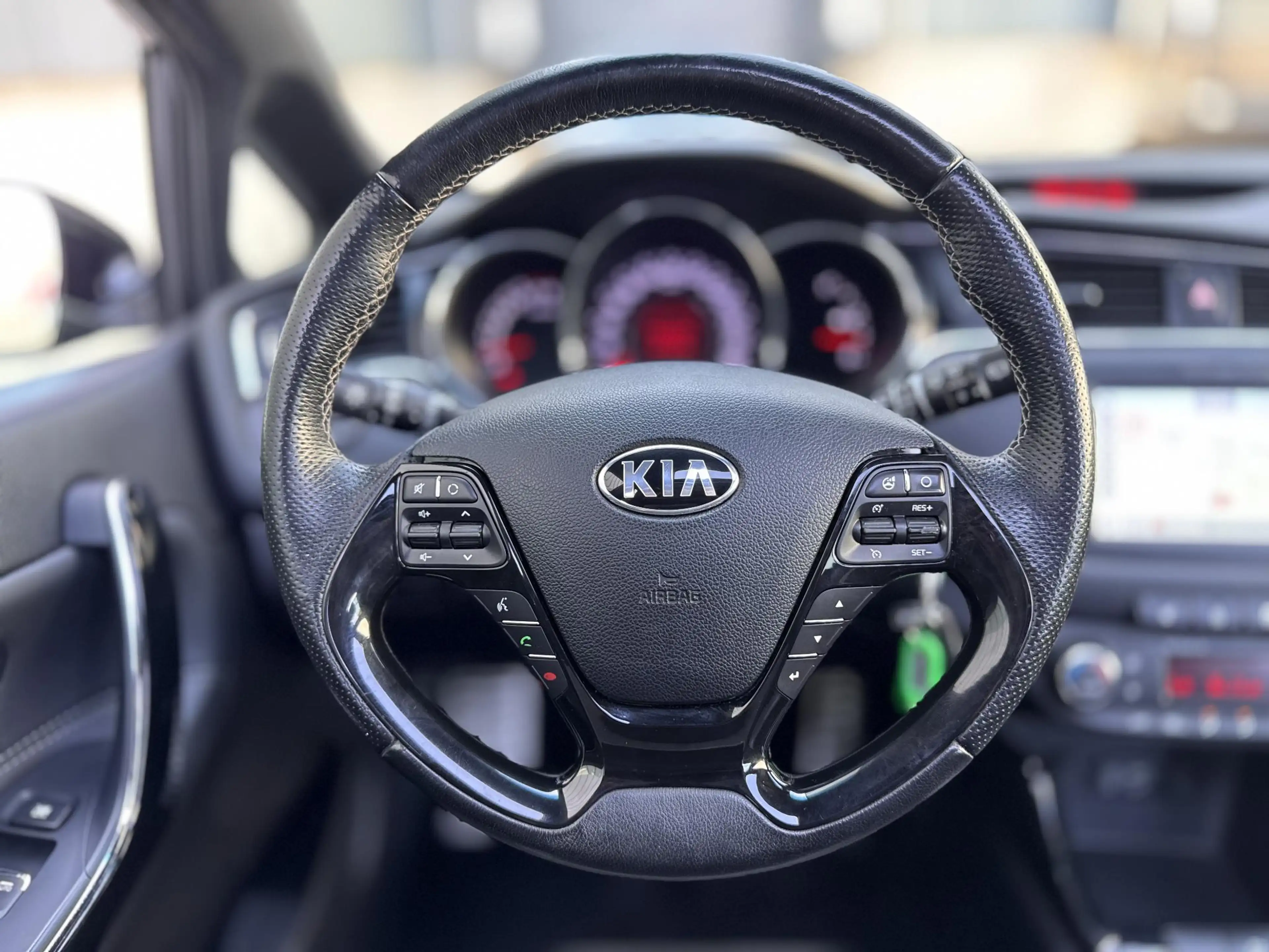 Kia Ceed SW / cee'd SW Sportswagon 1.0 T-GDi GT-Line Summer Edition |  Pa — photo 16