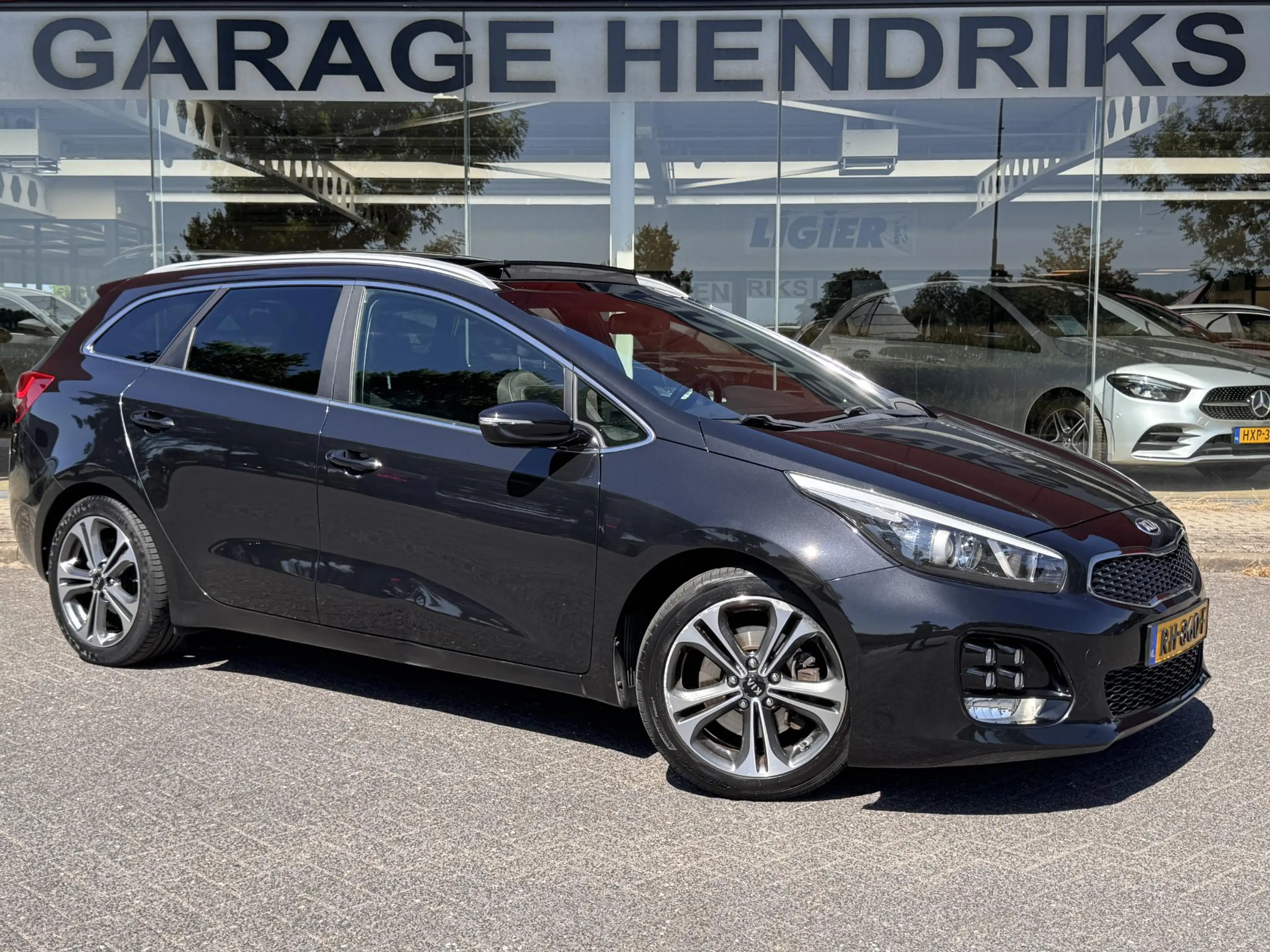 Kia Ceed SW / cee'd SW Sportswagon 1.0 T-GDi GT-Line Summer Edition |  Pa — photo 4