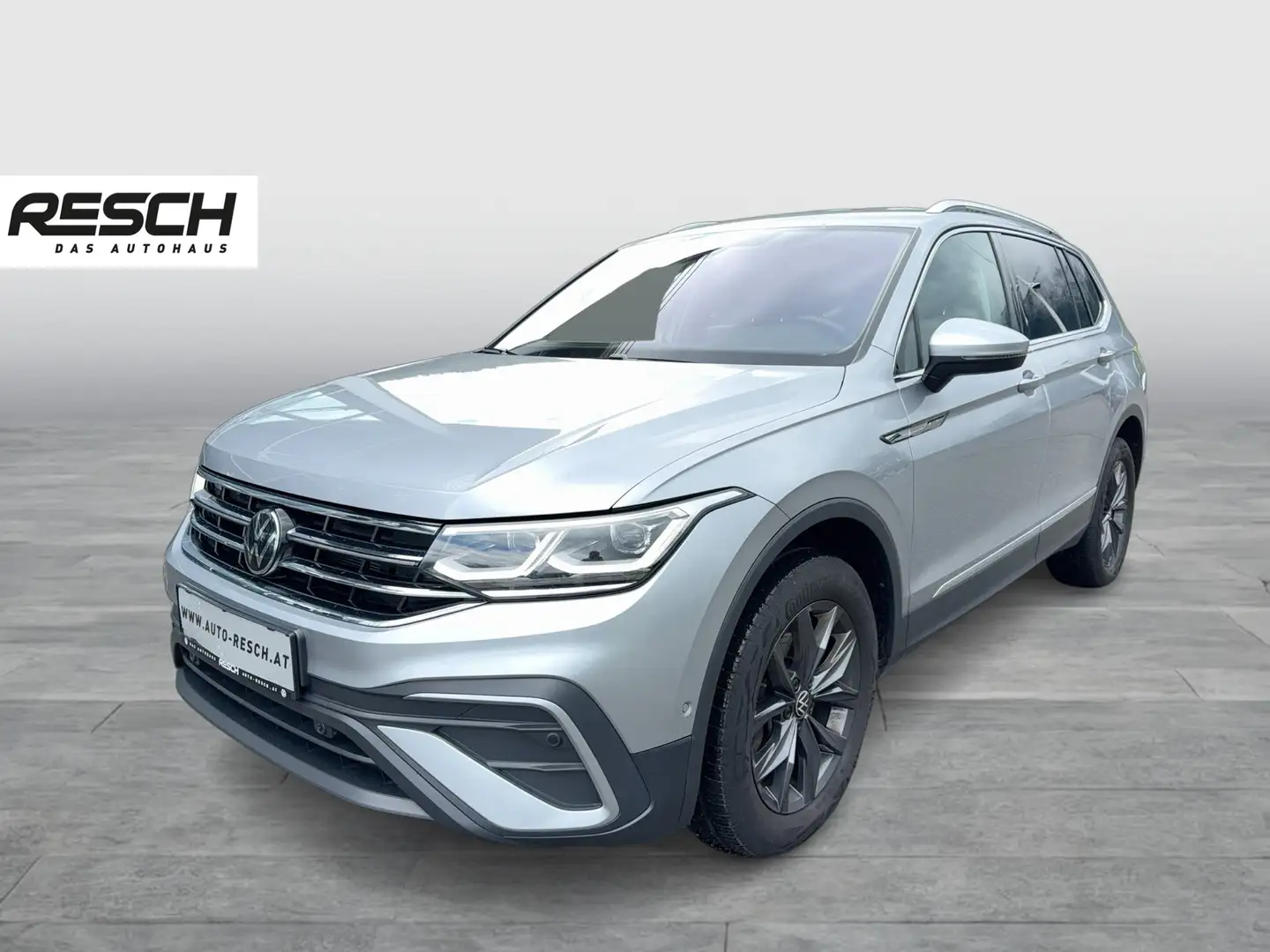 Volkswagen Tiguan Allspace Life TDI 4MOTION DSG Silber - 1