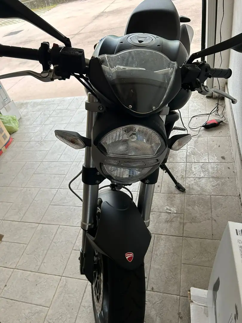 Ducati Monster 696 M5 Noir - 2