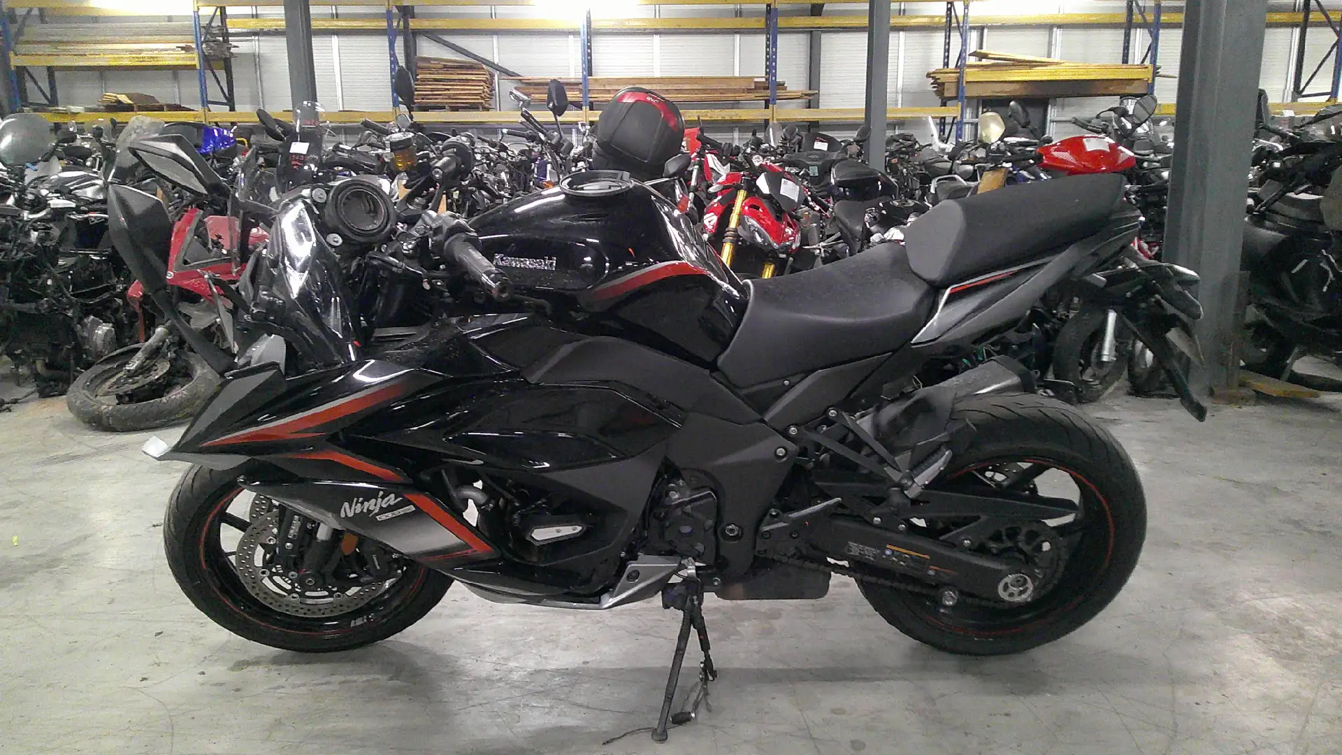Kawasaki Z1000 SX - 1