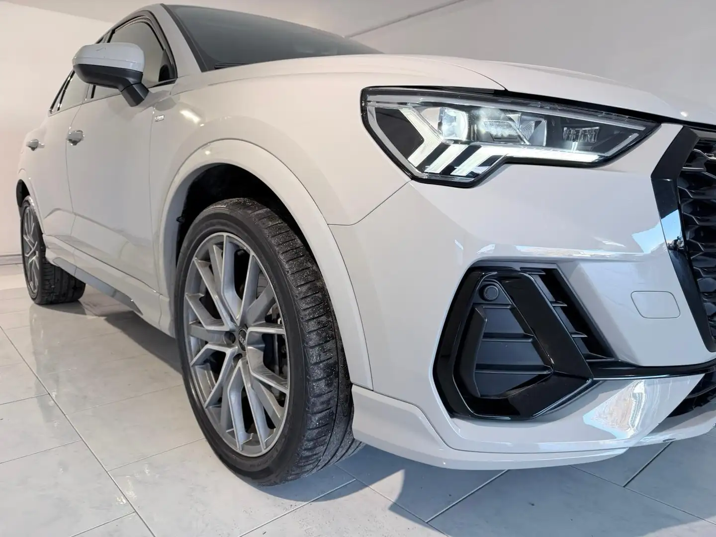 Audi Q3 SPB 40 TDI 200 CV 3 S-LINE QUATTRO FULL IVA ESPOST - 2