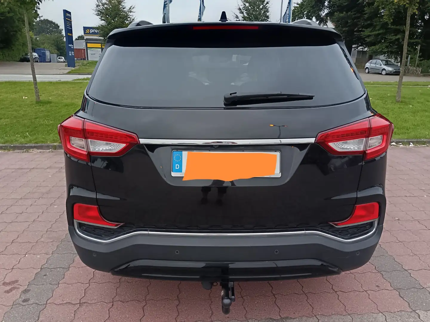 SsangYong Rexton Rexton 2.2 e-XDi 220 4WD Aut. Sapphire Schwarz - 2