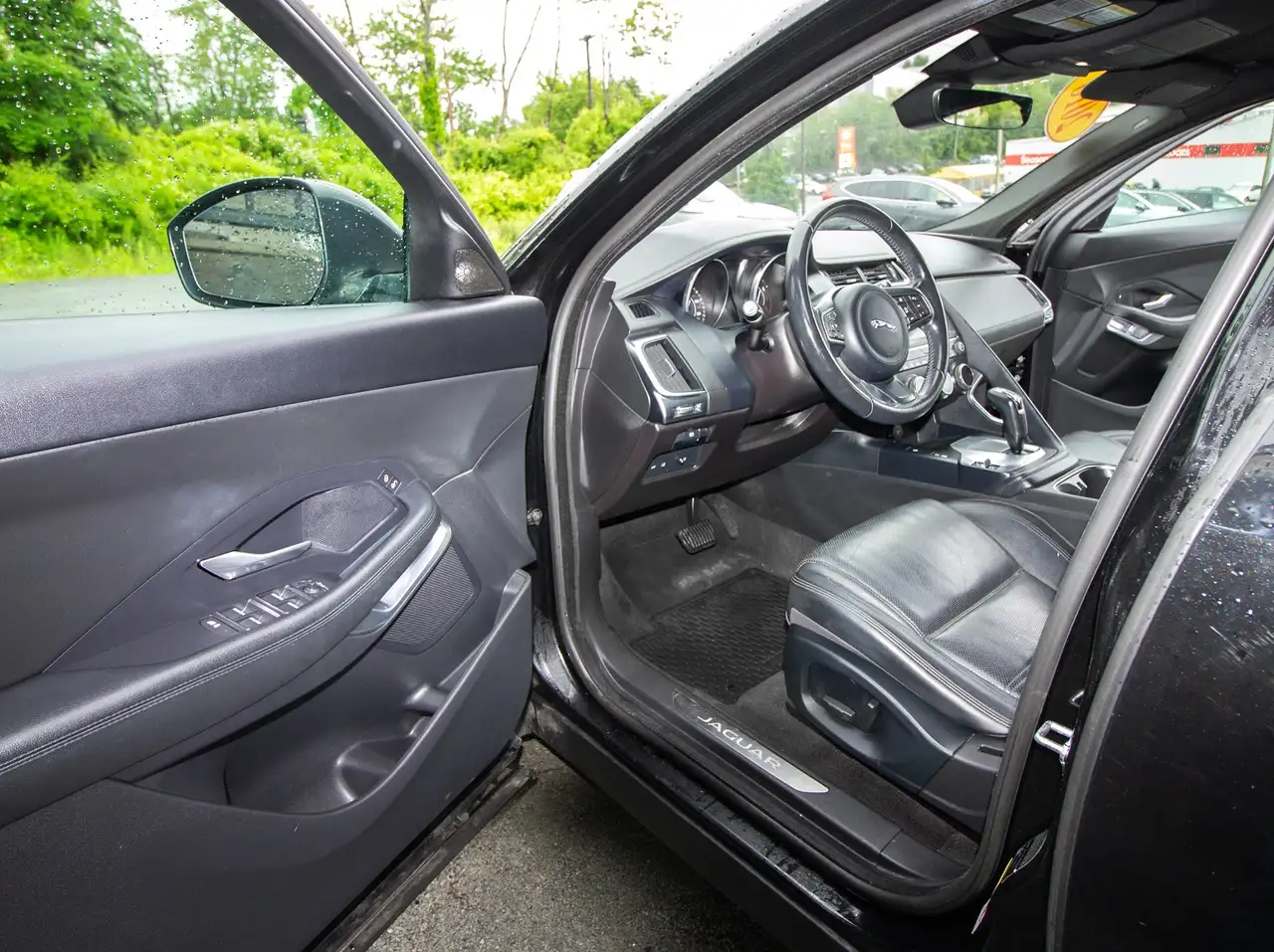 Jaguar E-Pace photo Jaguar E-Pace
