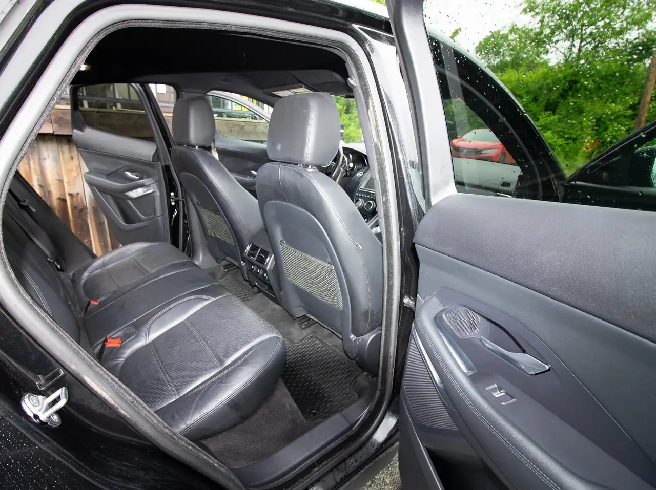 Jaguar E-Pace photo Jaguar E-Pace