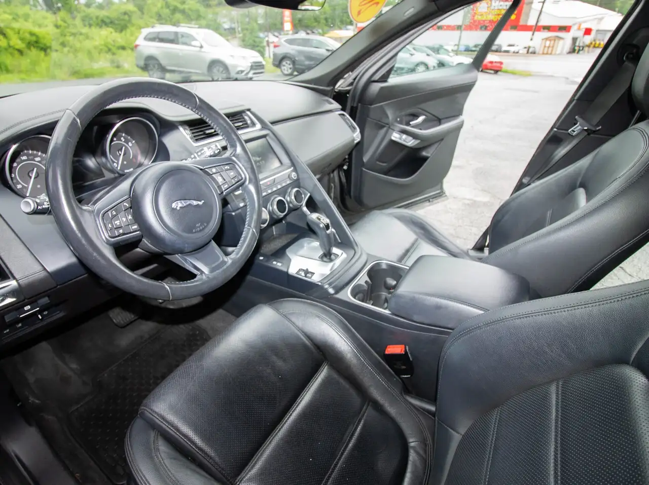 Jaguar E-Pace photo Jaguar E-Pace