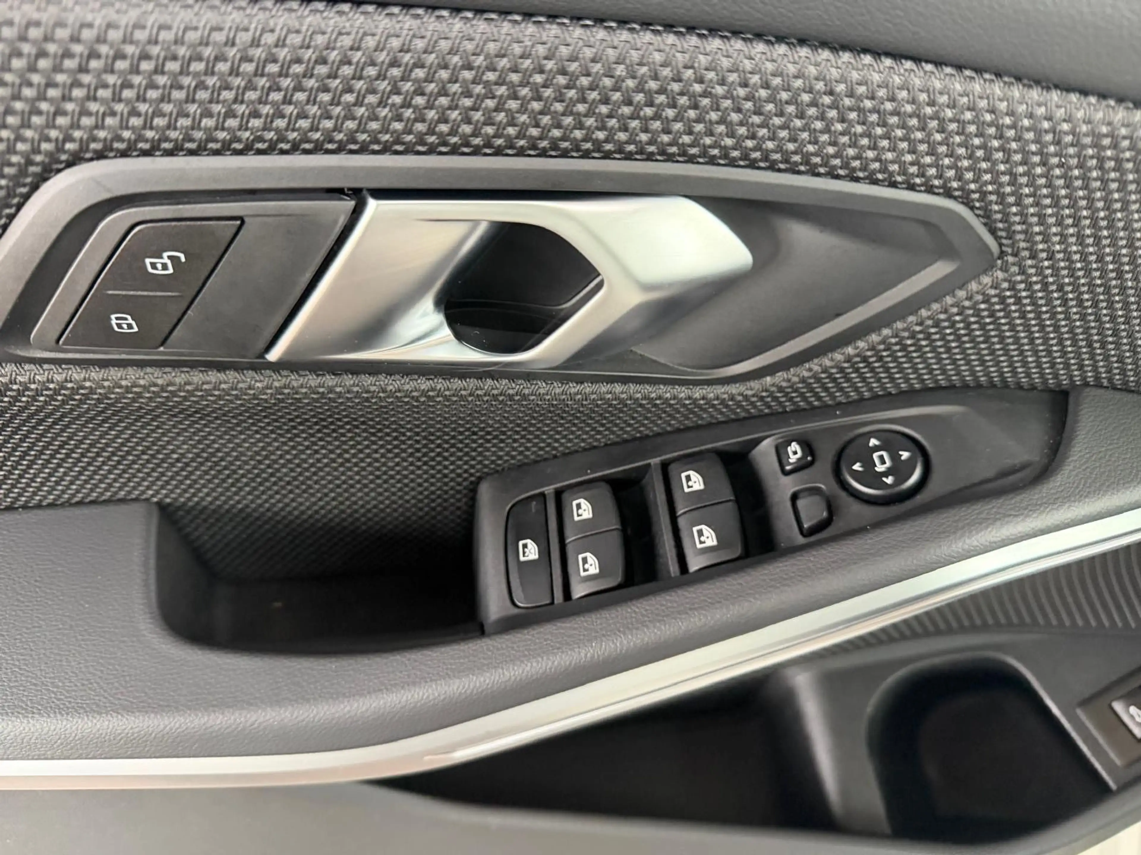 BMW 318 iA G21 TOURING LCI | LED | Kamera | Komfort — photo 10