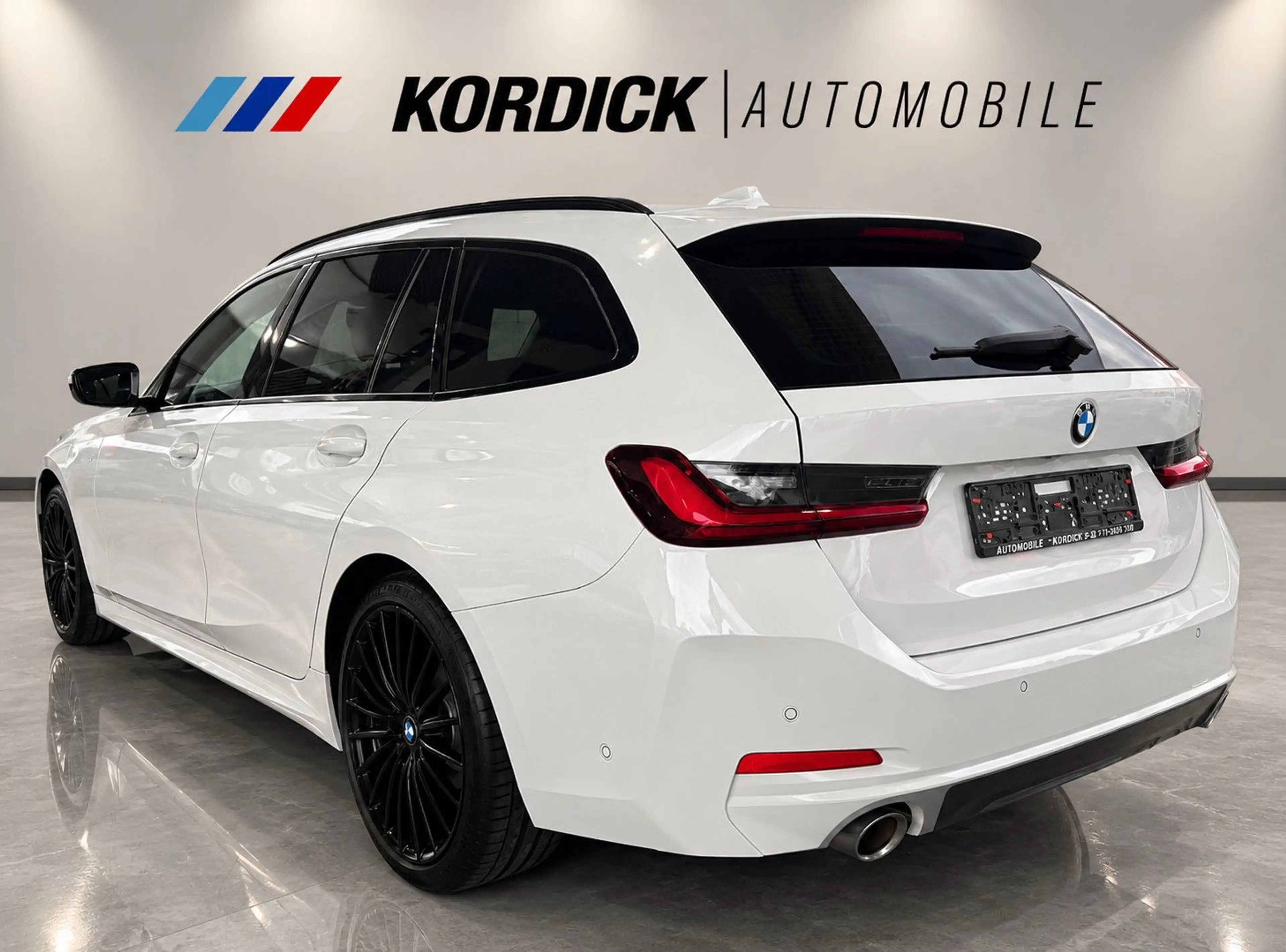 BMW 318 iA G21 TOURING LCI | LED | Kamera | Komfort — photo 2