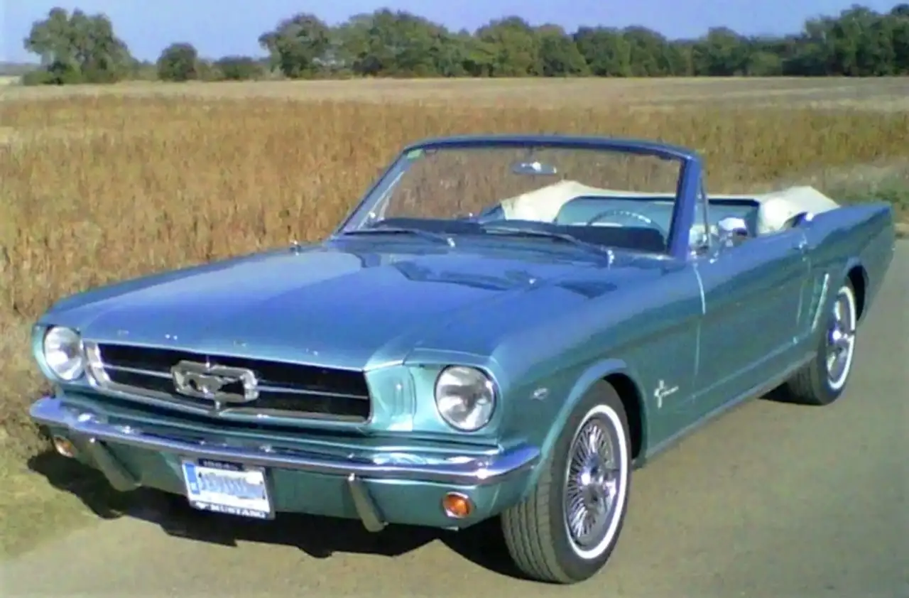 Ford Mustang Convertible, foto 4