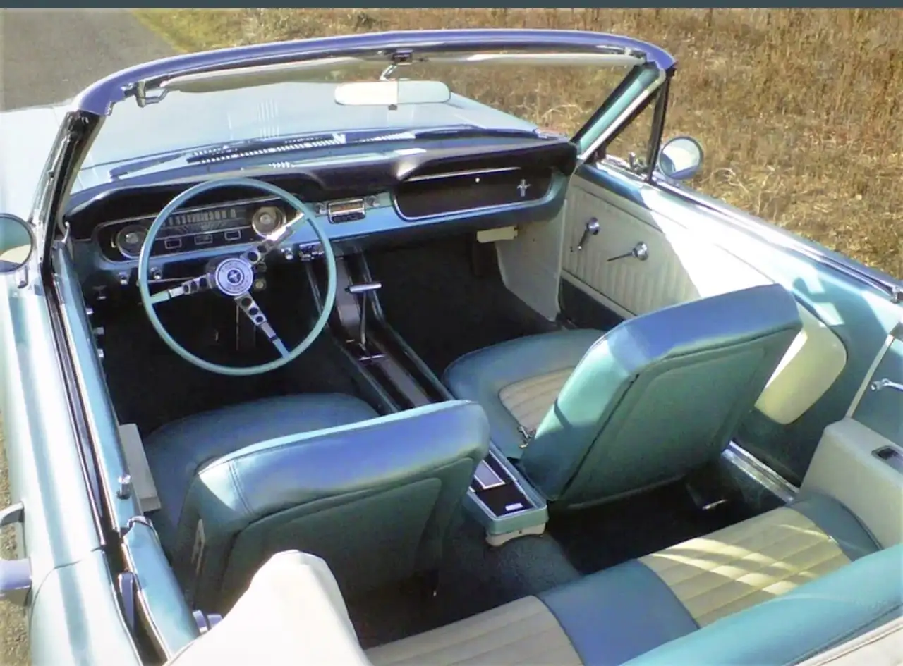 Ford Mustang Convertible, foto 3
