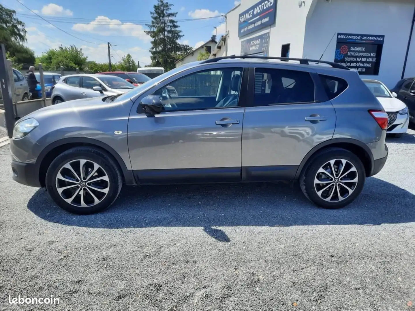 Nissan Qashqai Teckna 216800KMS KIT DISTRIBUTION NEUF ENTIEREMENT Gris - 2