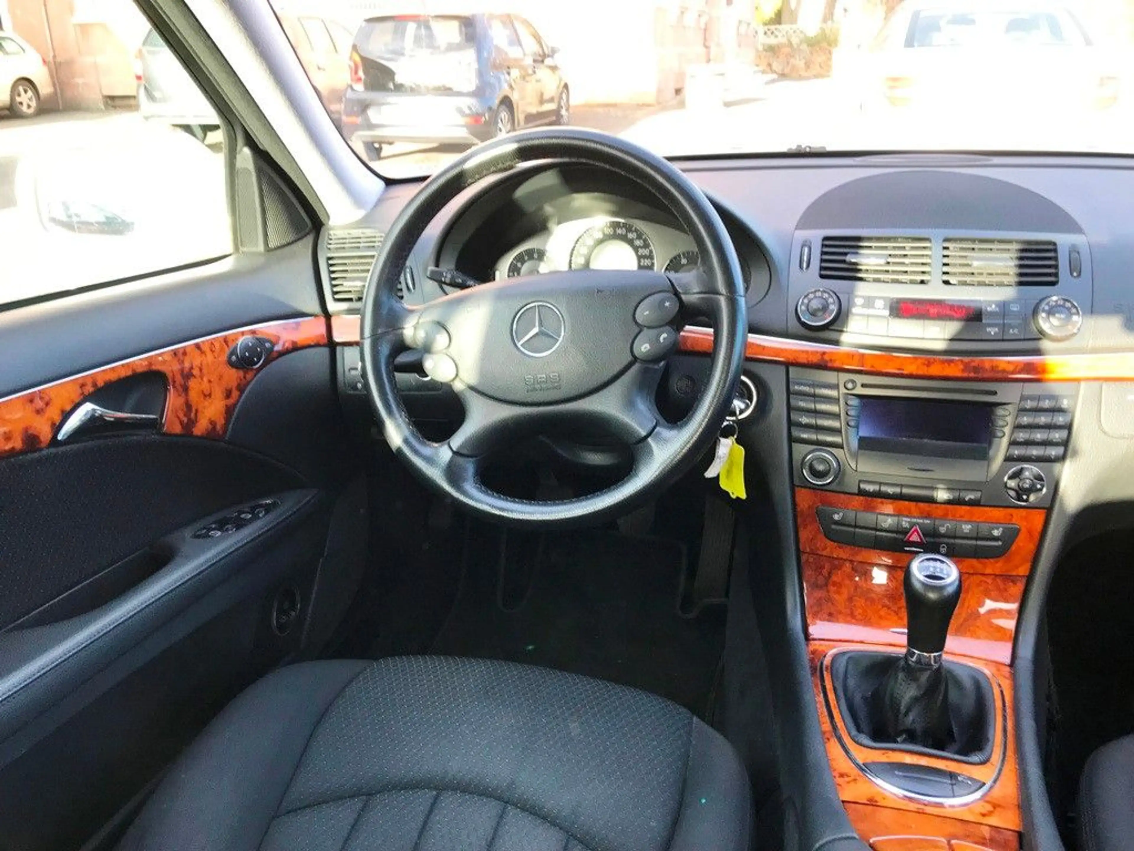 Mercedes-Benz E 220 E -Klasse Lim. E 220 CDI/1.Hand/Tüv Neu — photo 14