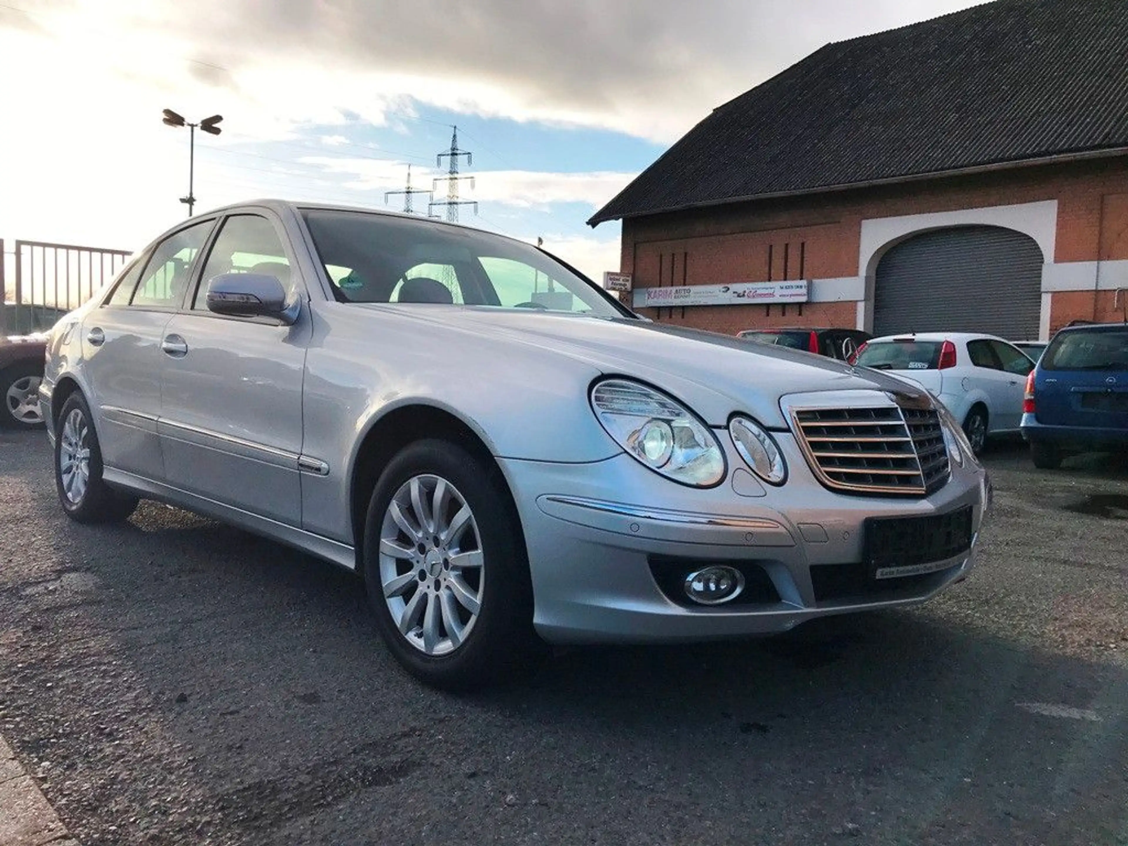 Mercedes-Benz E 220 E -Klasse Lim. E 220 CDI/1.Hand/Tüv Neu — photo 2