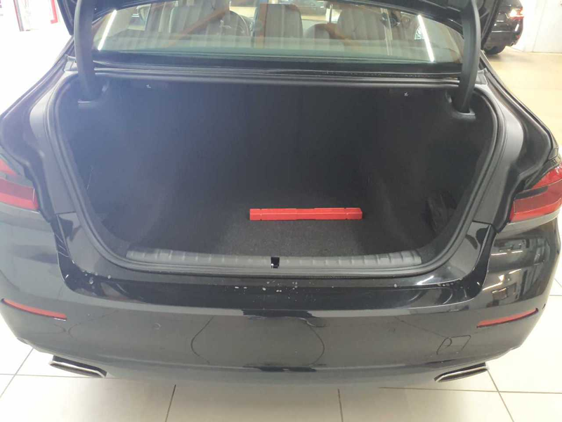 BMW 530 530d Aut. NAVI LED PDC KAM SHZ — photo 15