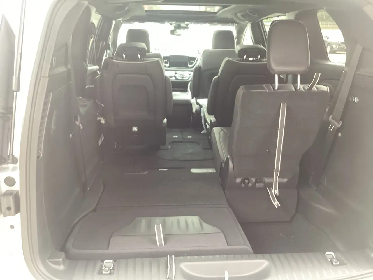 Chrysler Pacifica снимка Chrysler Pacifica