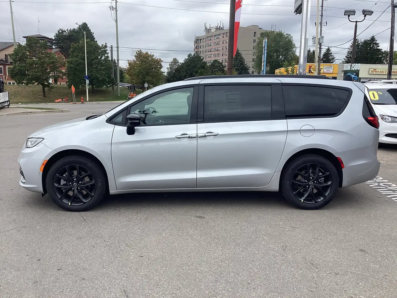 Chrysler Pacifica снимка Chrysler Pacifica