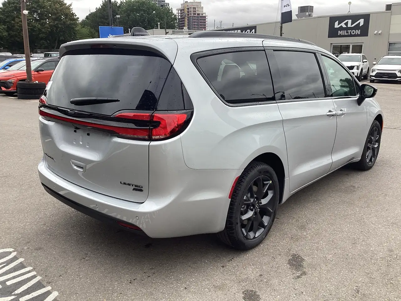 Chrysler Pacifica снимка Chrysler Pacifica