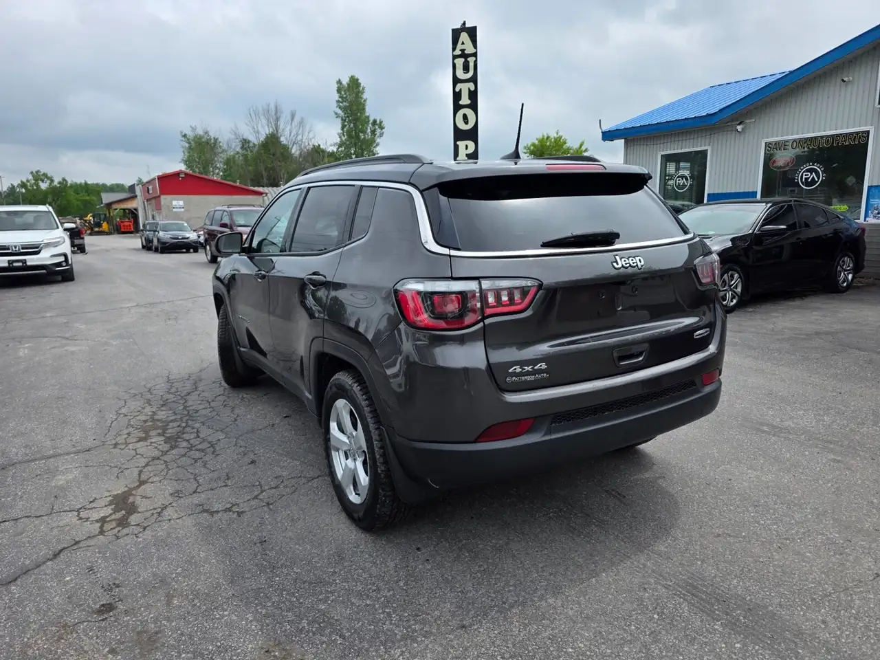 Jeep Compass снимка Jeep Compass