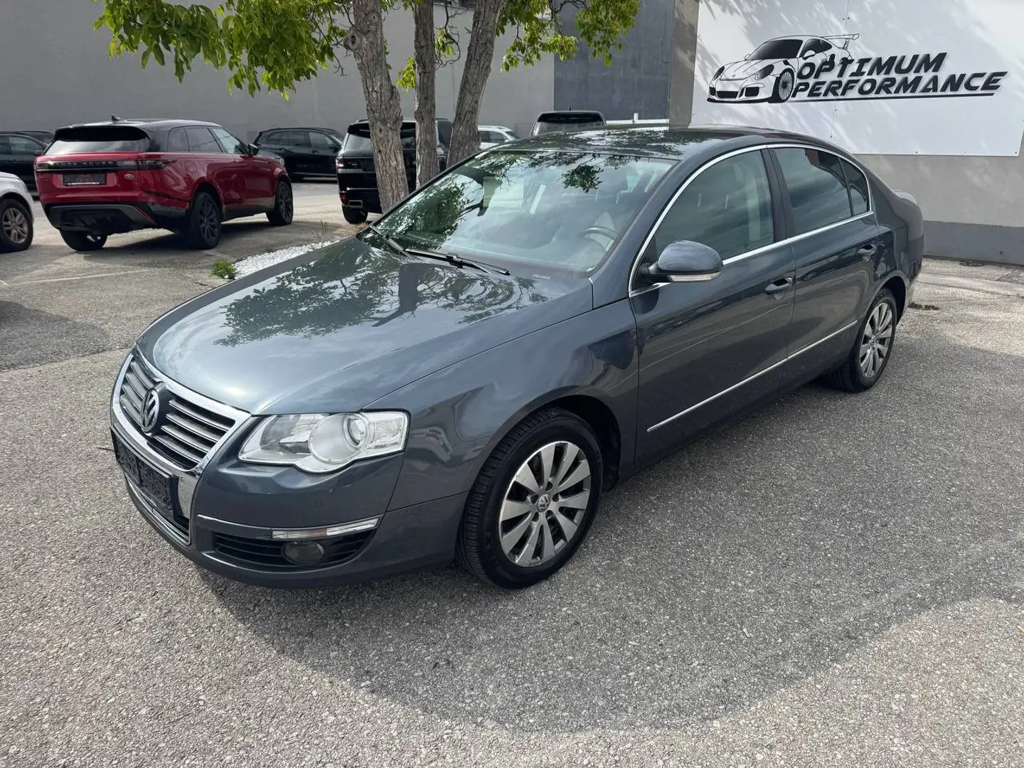 Volkswagen Passat Comfortline 1,4 TSI Grau - 1