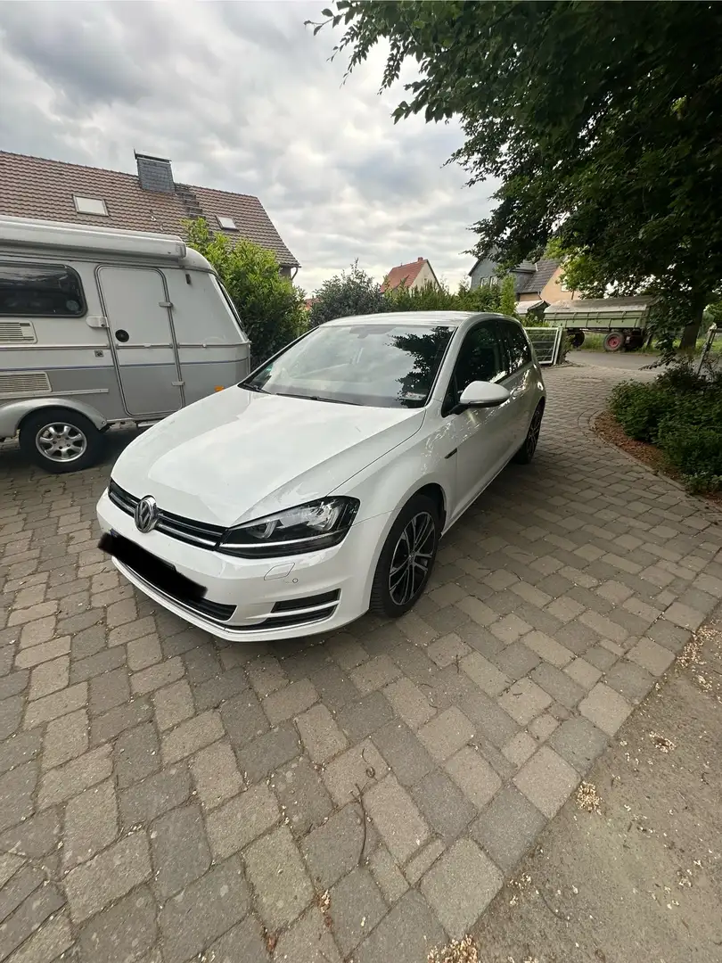 Volkswagen Golf 1.6 TDI BlueMotion Technology Lounge - 1