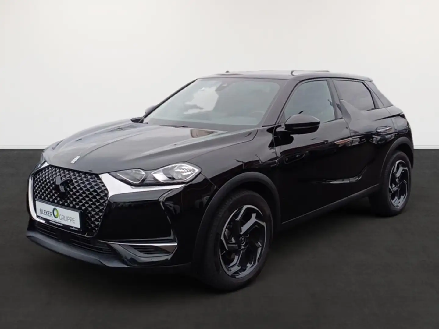 DS Automobiles DS 9 DS3 Crossback PureTech 100 So Chic Noir - 1