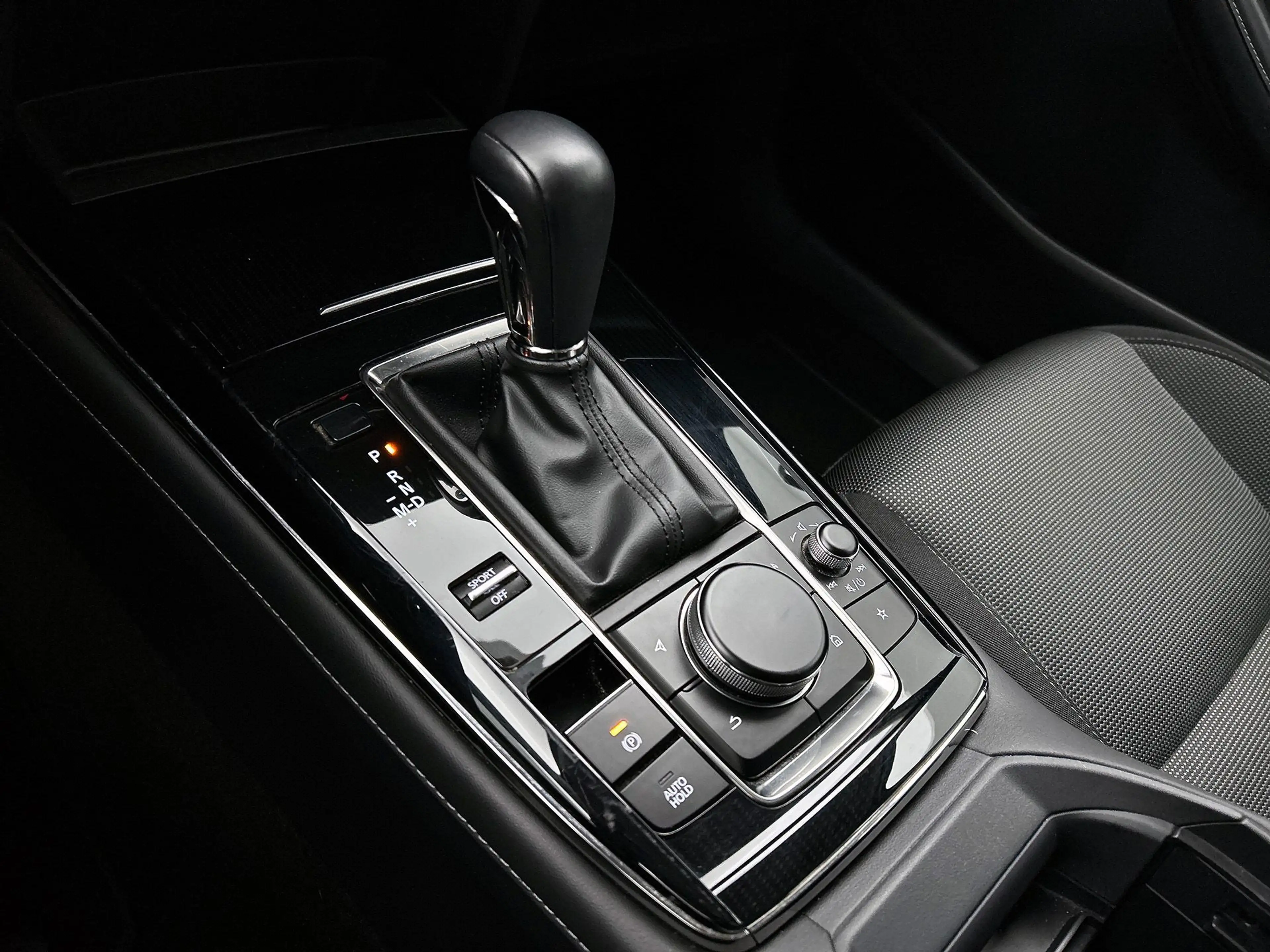 Mazda CX-30 2.0 e-SkyActiv-X M Hybrid Sportive | Camera | Stoe — photo 16